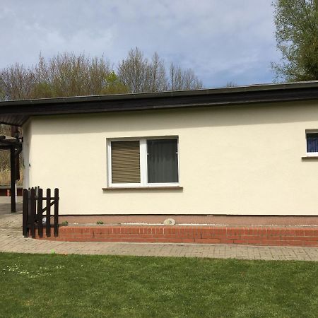 Schoener Ferienbungalow Umgeben Von Natur Und Nicht Weit Zur Ostsee Neubukow Екстериор снимка
